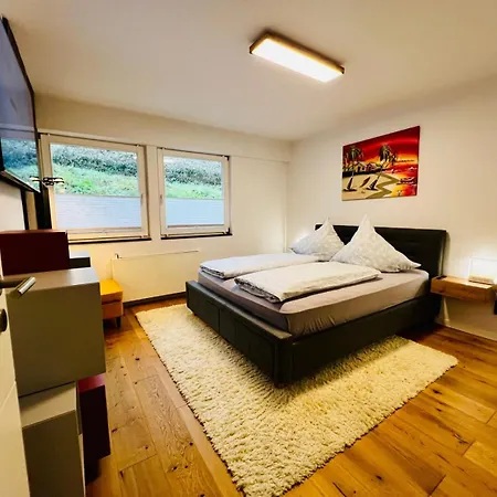 Apartment Traum Berg 2